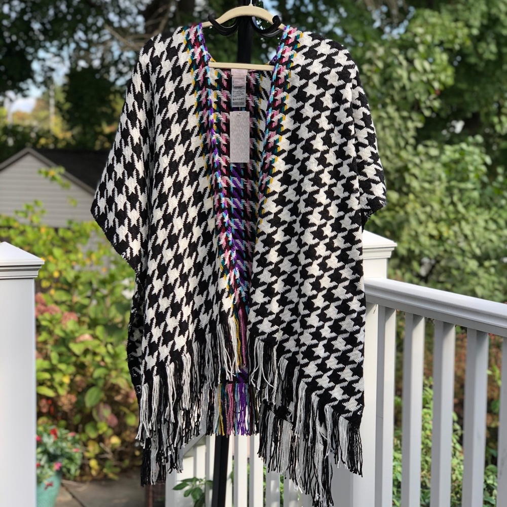 Chico’s Multi Fringe Ruana , Houndstooth Ruana